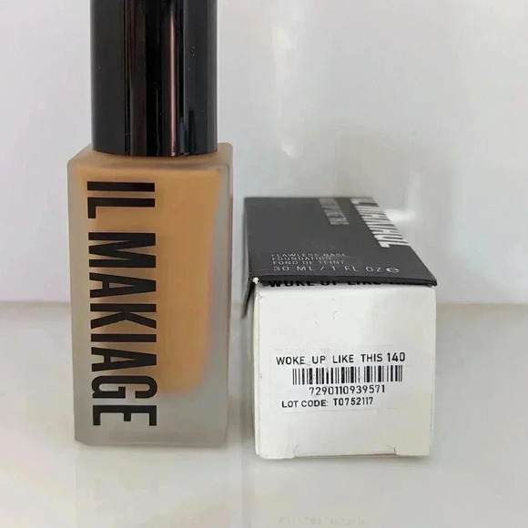 Il Makiage  #140 Foundation - Picture 2 of 3